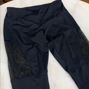Onzie legging black S/M gently worn